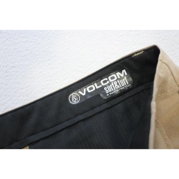 Volcom Hybrid Board Shorts Tan Golf Surf & Turf Athletic Water Mens Size 30 - Picture 4 of 7